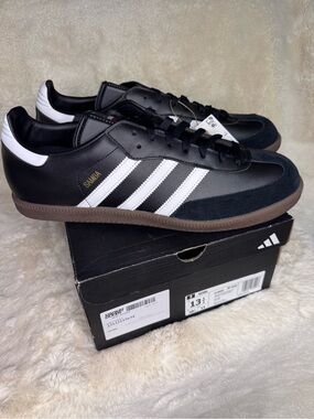 New in Box 👟Adidas Samba Classic Men’s Shoes - Black/White